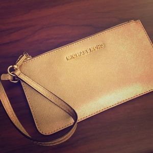 Michael Kors wristlet wallet
